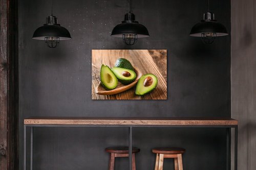 Bild Avocados on wood - 30 x 20 cm